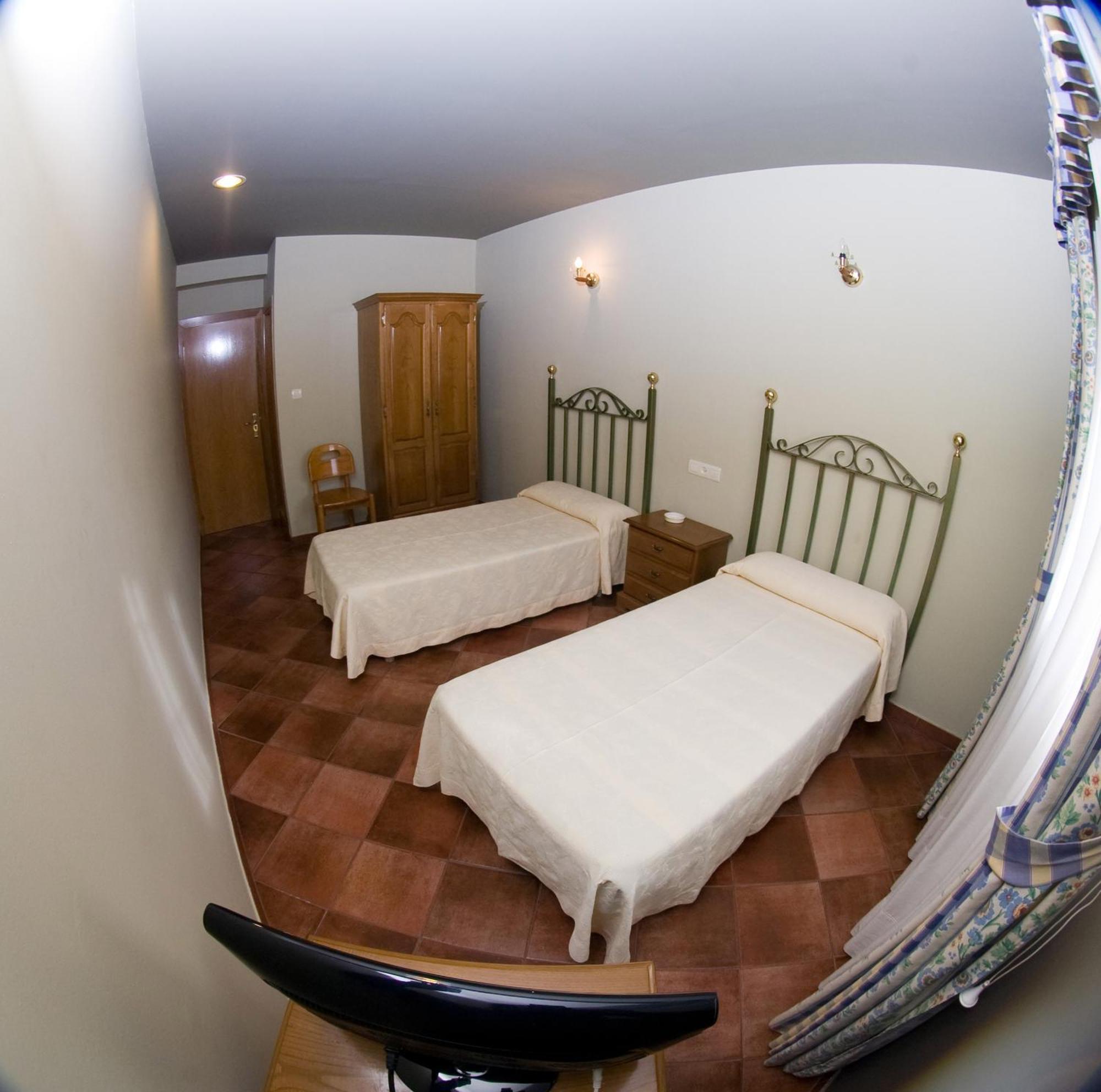 Hotel El Balcon Aviles Bagian luar foto